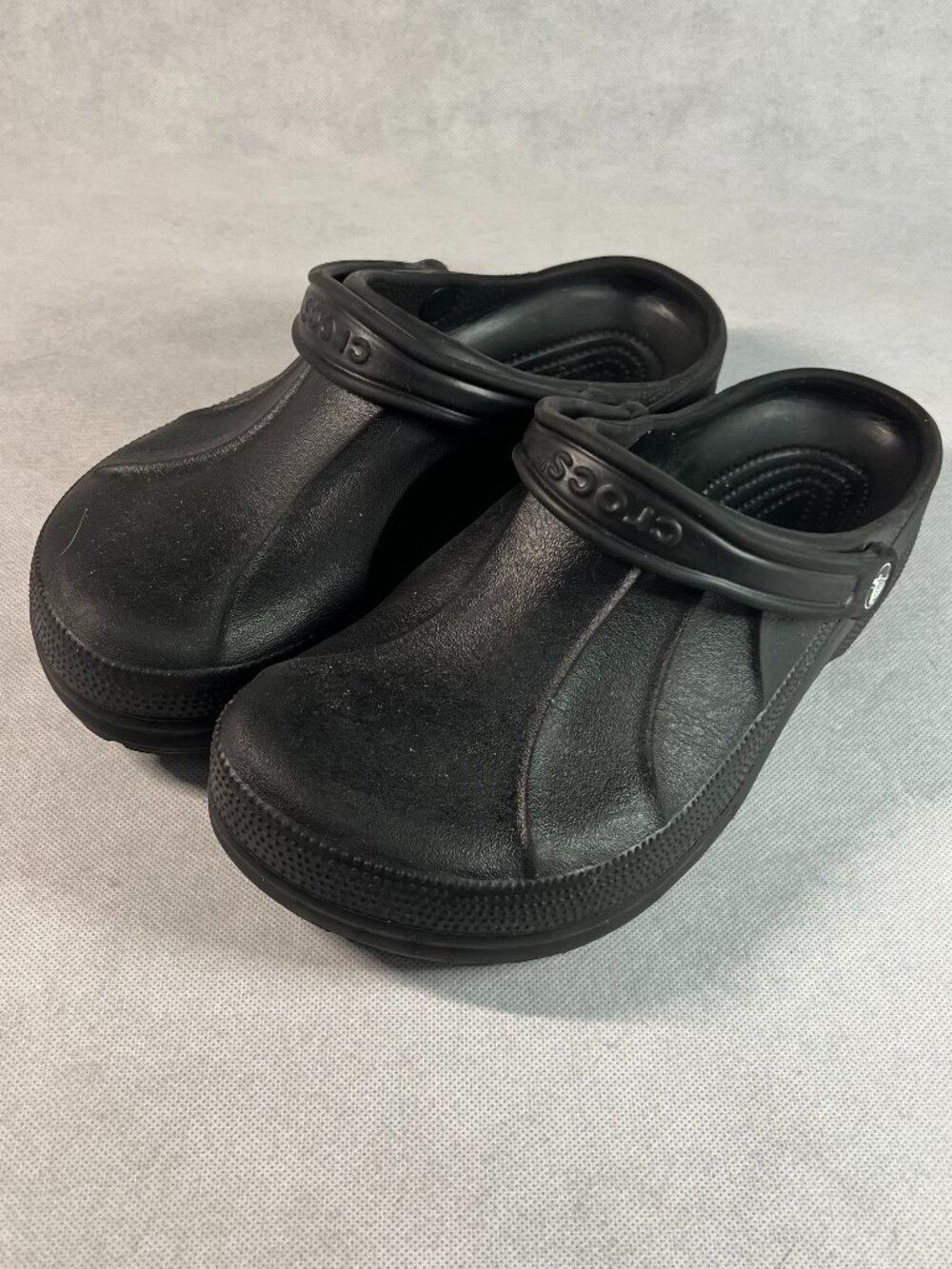 Crocs Professional Black Closed Toe Clogs size men’s 10 women’s 12